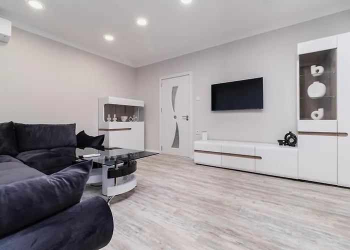 Gorgeous 2-bedroom 普罗夫迪夫