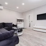 アパート Gorgeous 2-bedroom プロヴディフ
