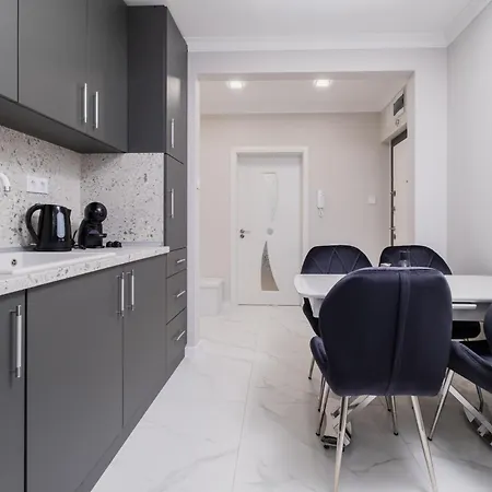 דירה Gorgeous 2-bedroom