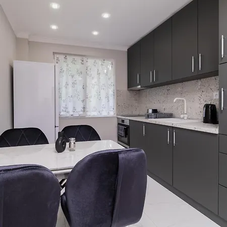 Gorgeous 2-bedroom